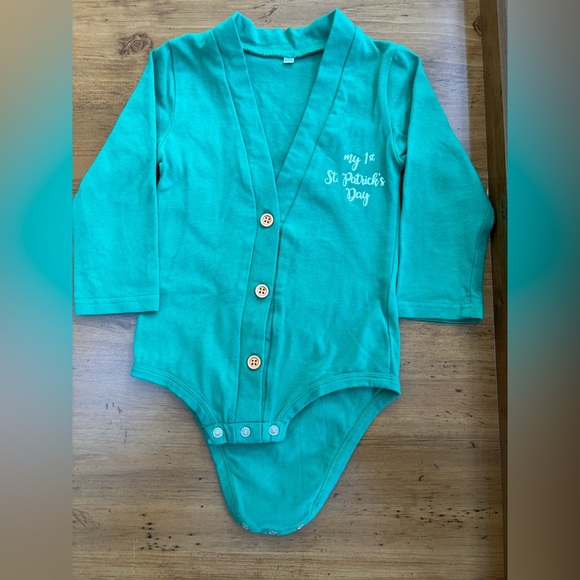 Baby’s 1st St. Patrick’s Day Leprechaun Outfit - Picture 3 of 9